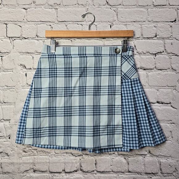 Urban Outfitters Plaid Preppy Schoolgirl Blue Mini Skirt Size Medium - Picture 1 of 10